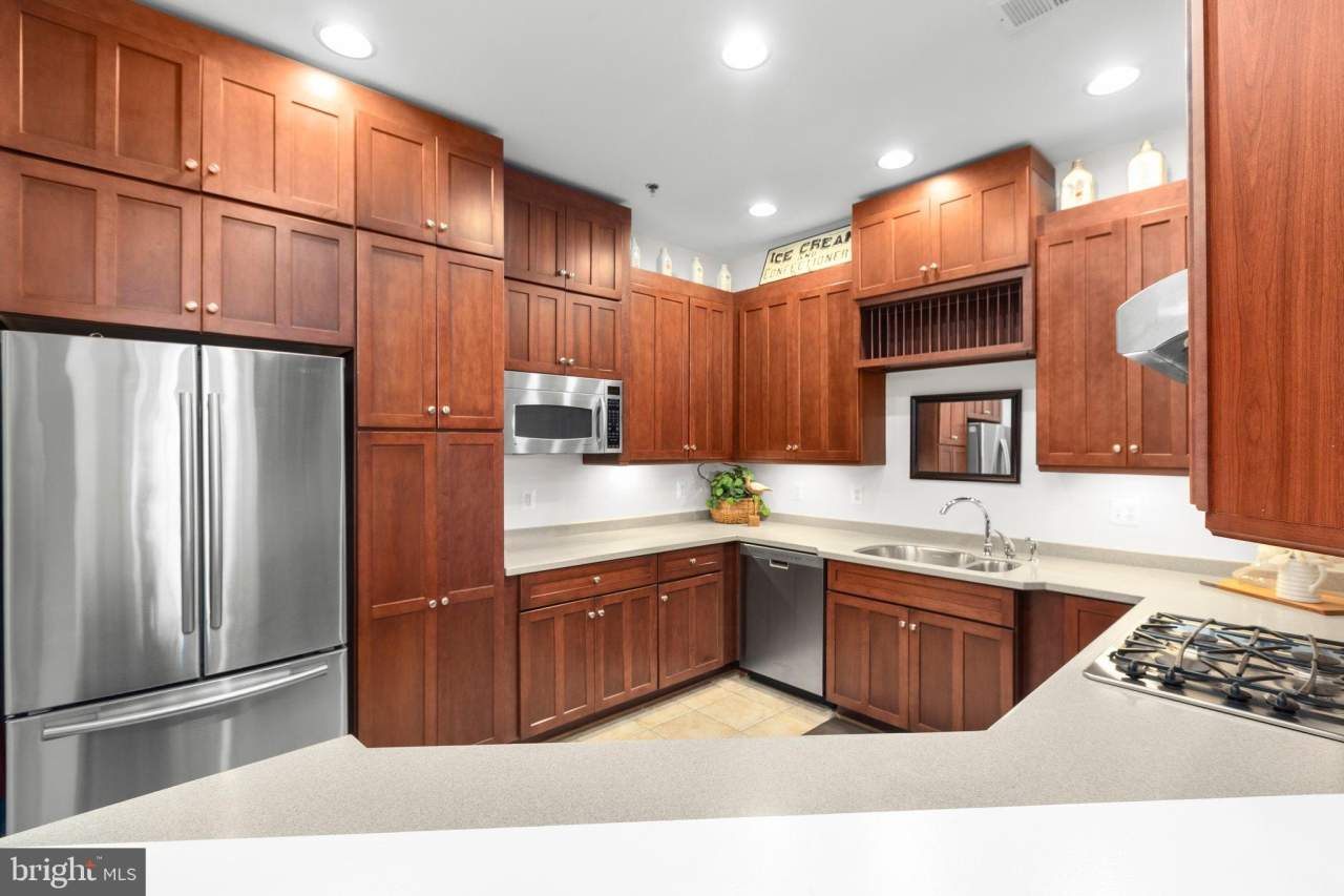 830 BELMONT BAY Drive unit: 206