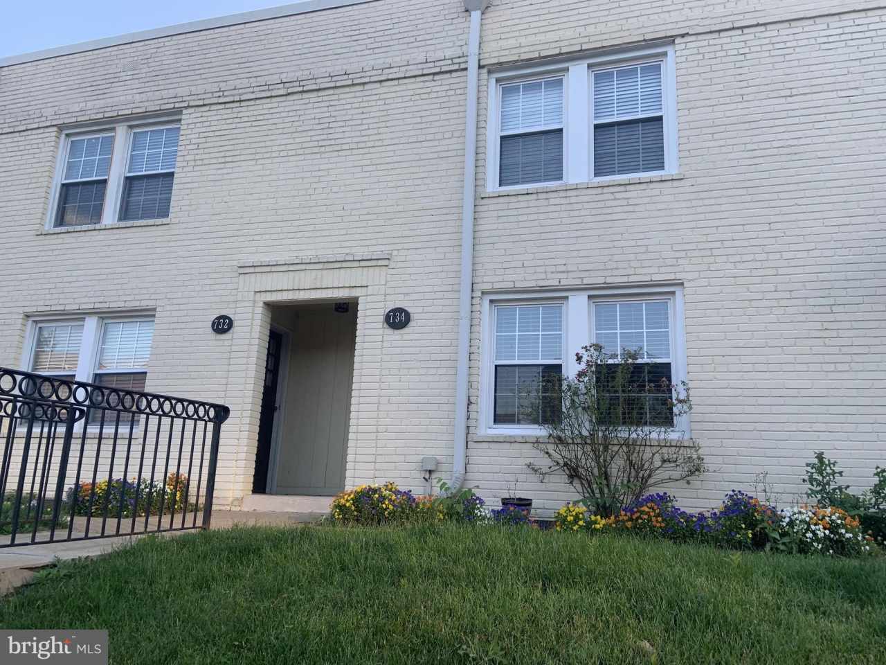 734 OAKLAND STREET N