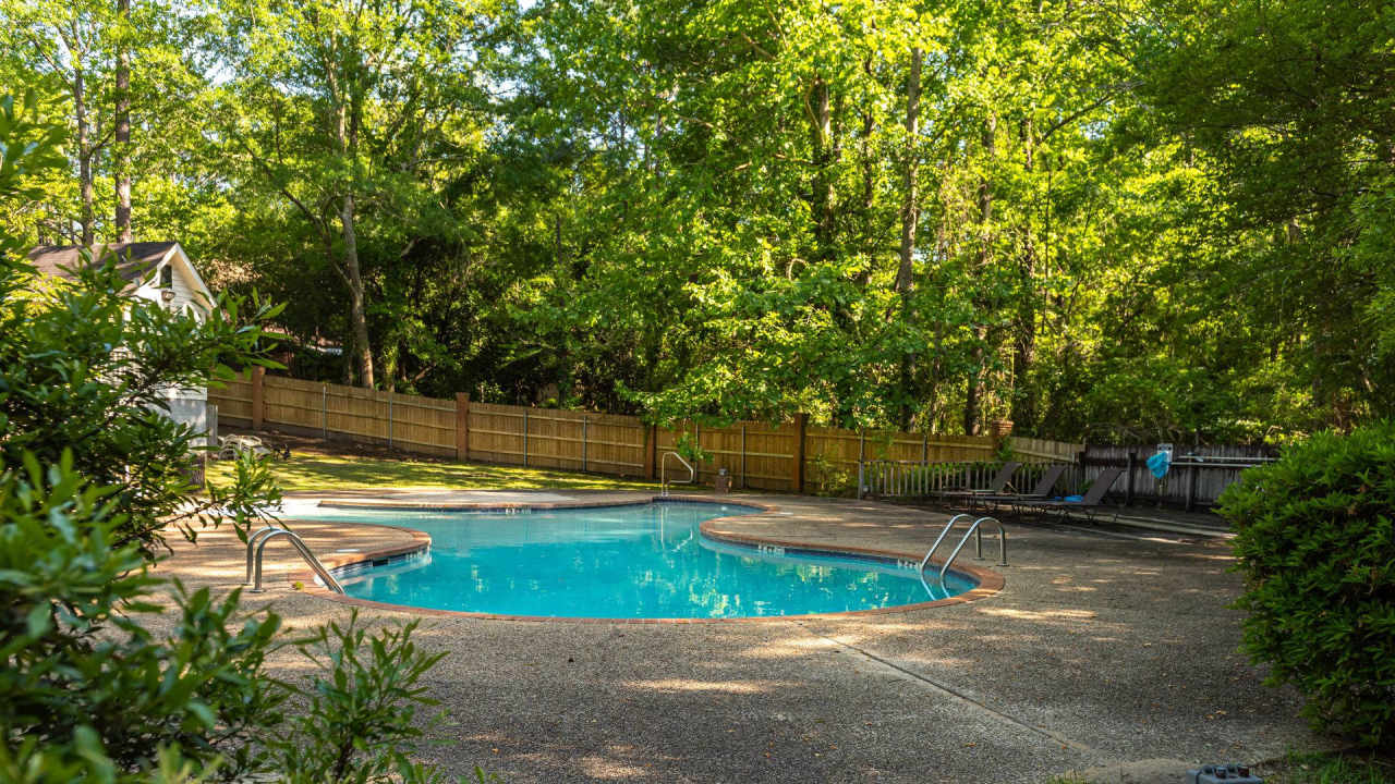 Woodshire Duplexes  Townhomes