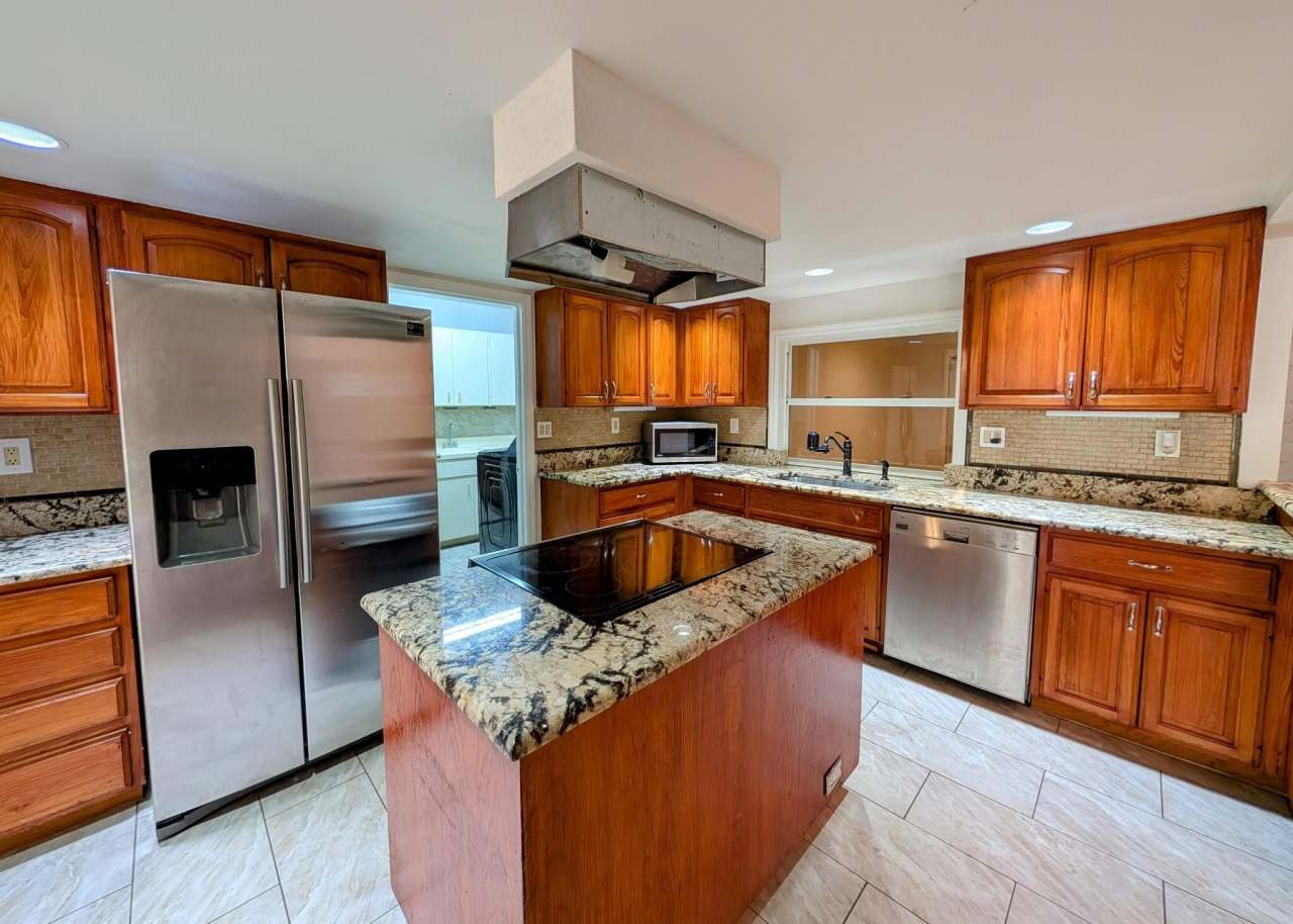 12523 Tangerine Boulevard