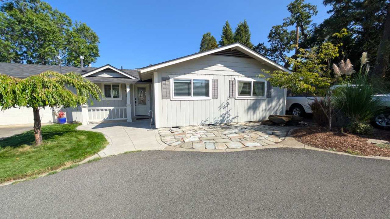 Unfurnished Light-Filled, Beautifully Updated 3-Bedroom Home in Jacksonville