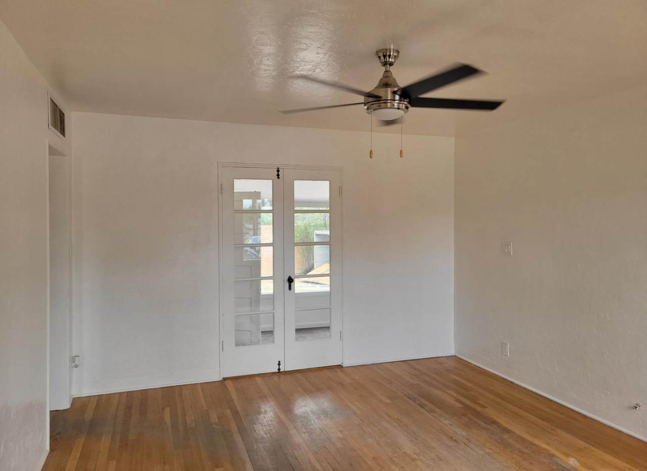 Charming 2-Bedroom Brick Home Near U of A , Banner University Medical Center  I-10