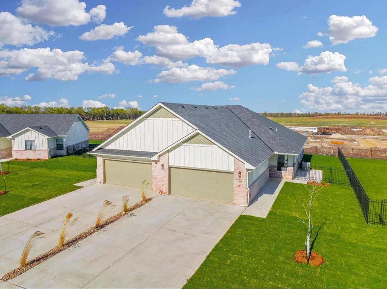 NEW Construction 3 Bedroom Duplex!