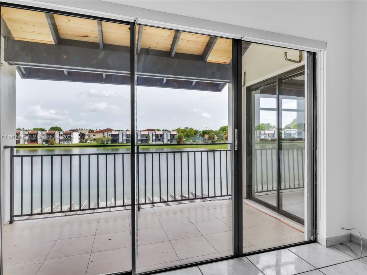 500 W Park Dr
