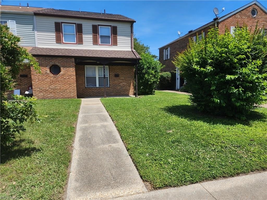 5738 E Hastings Arch