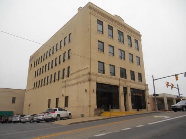 101 NORTH KANAWHA STREET