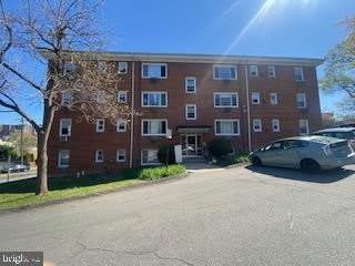 945 N BARTON Street unit: 204