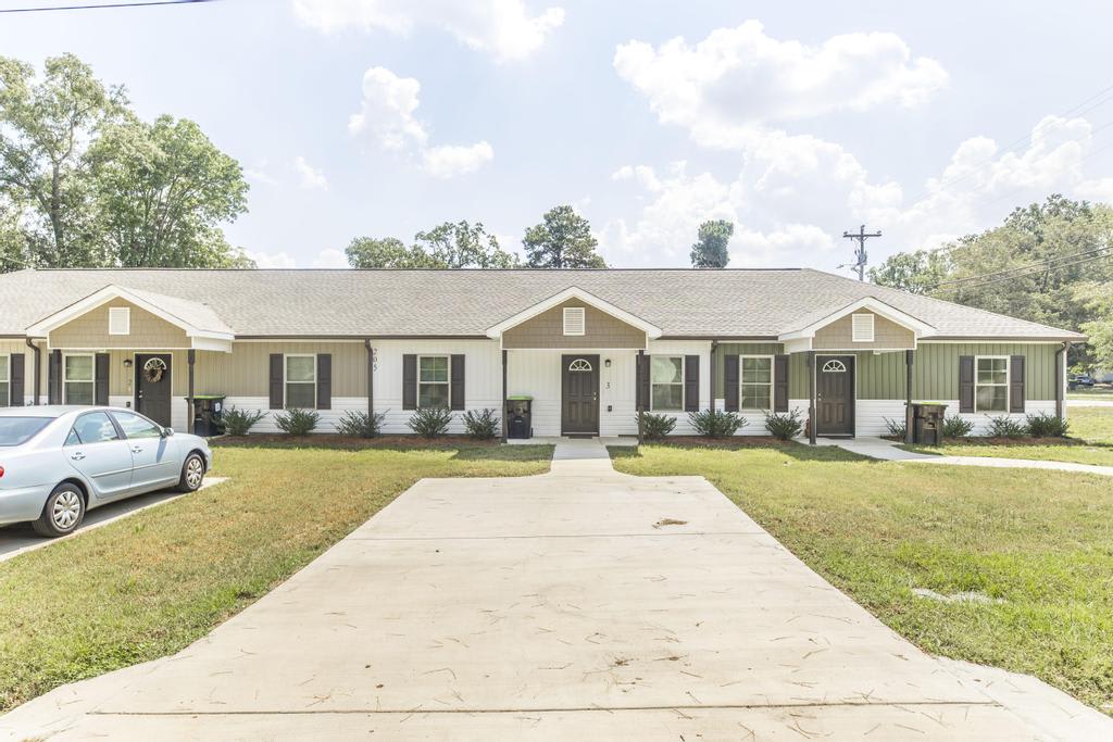 205 Doyle Street - 3