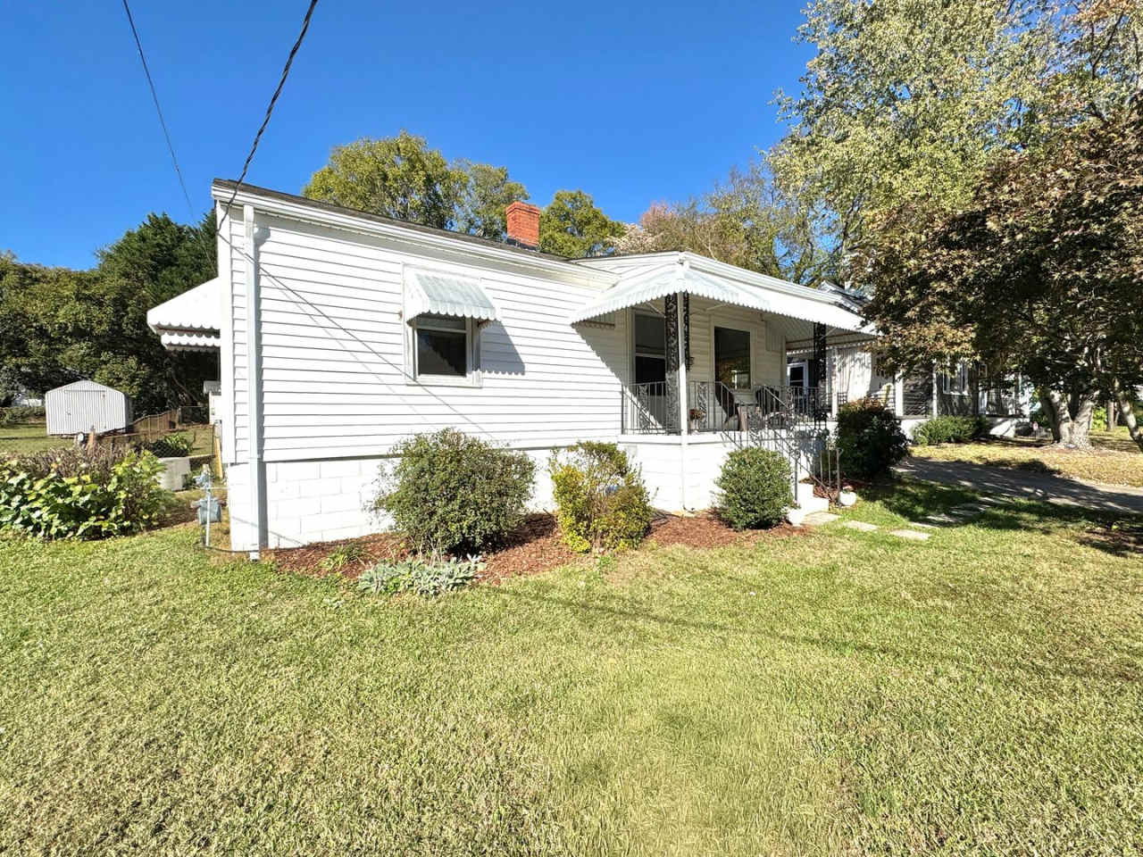 Lovely 2 Bedroom Convenient to Wendover