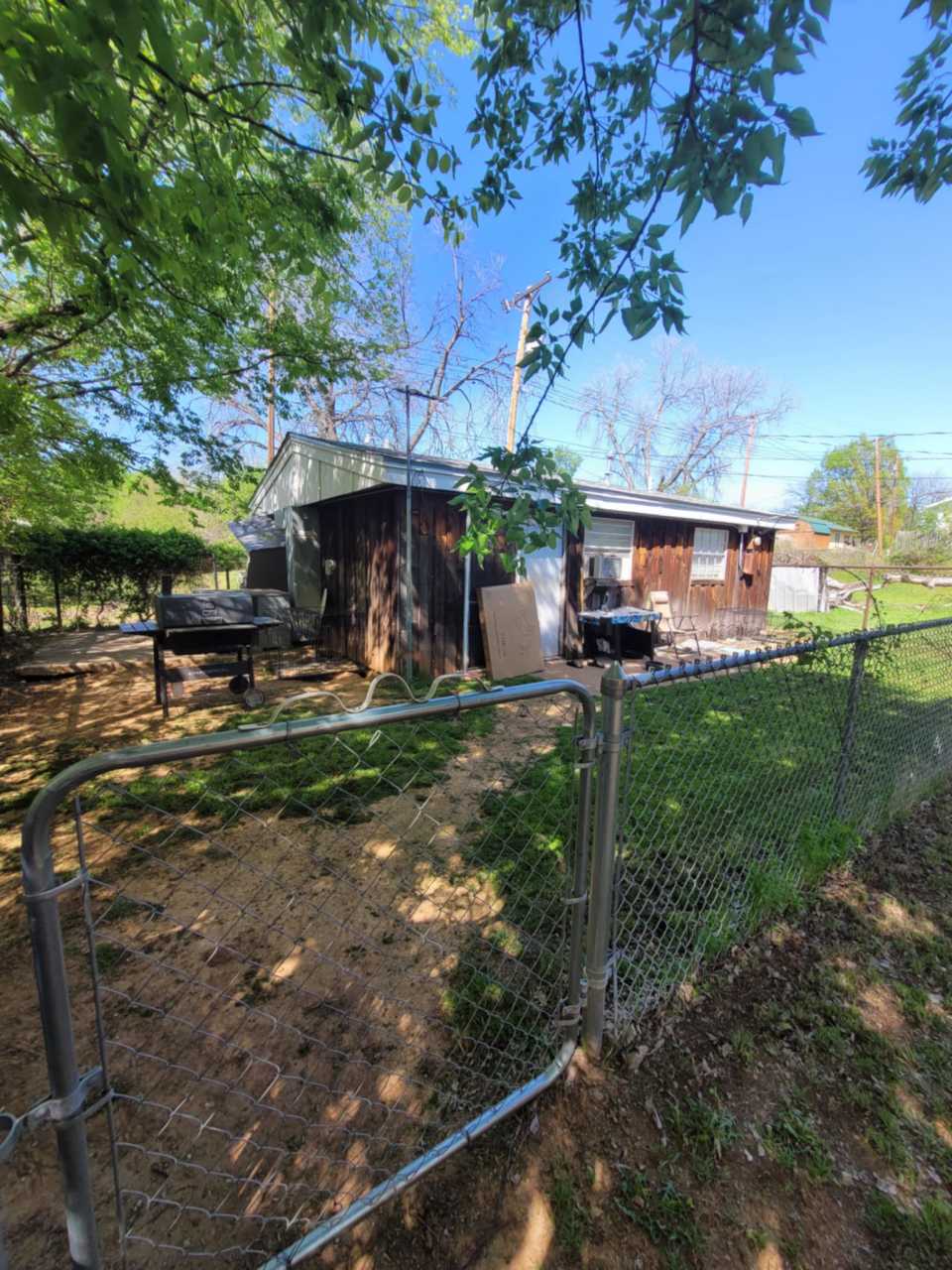 1211 West Oak Avenue - 1/2