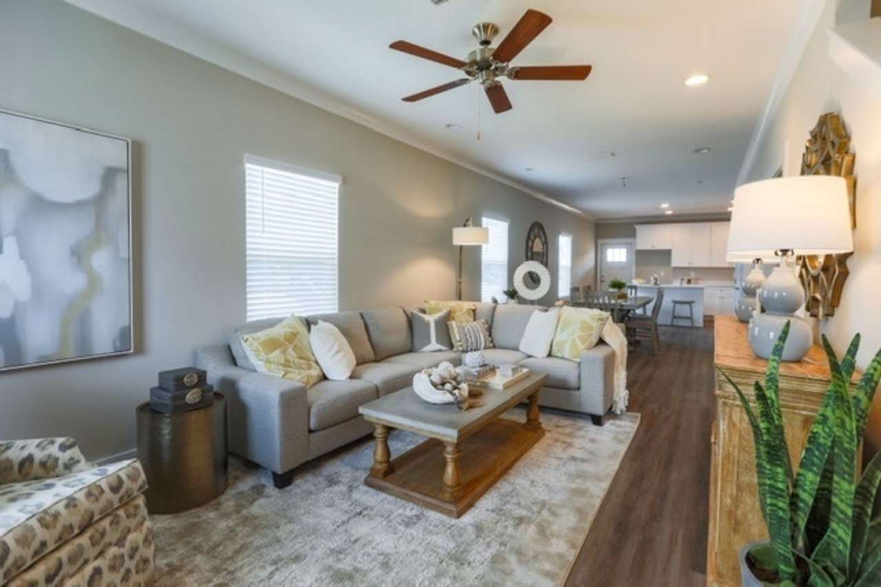 Sand Palm Rd N 163 - Horizon