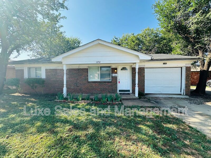 1252 NW 101st Street