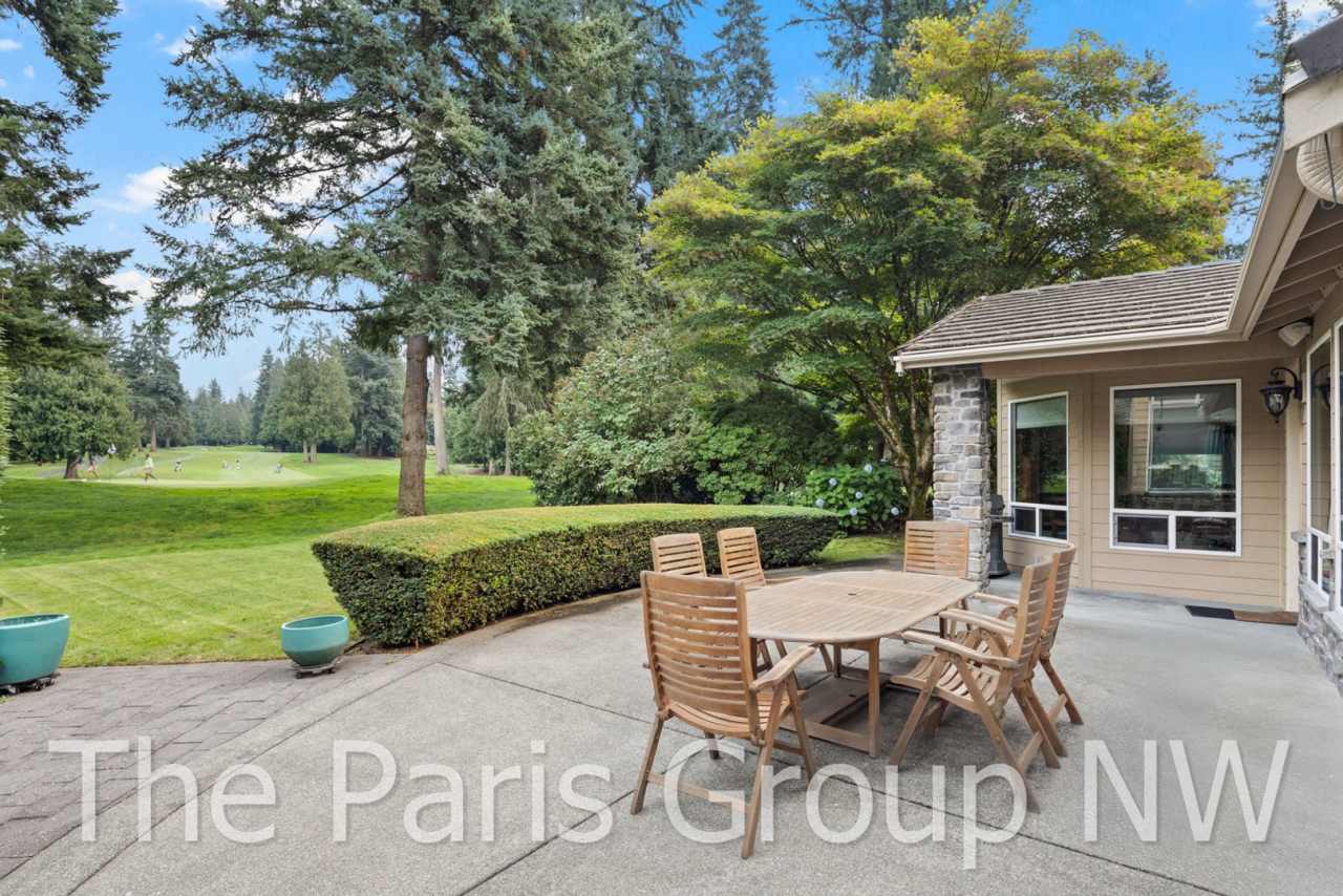 Gorgeous 3,400sf Golf Course Craftsman on Sahalee Country Club’s 7th Green