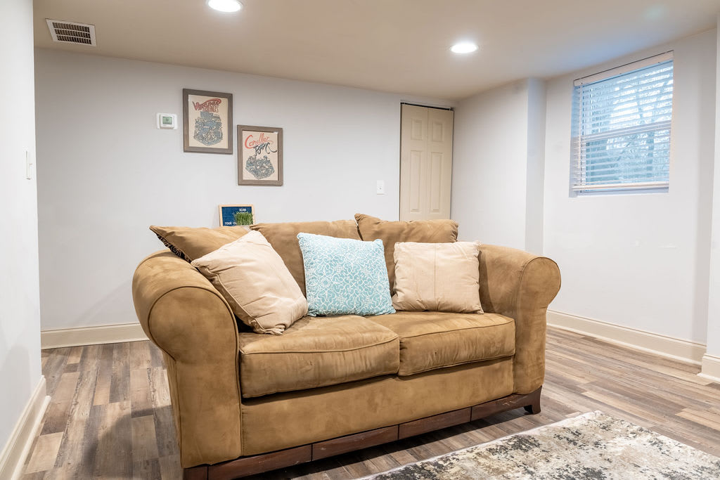 2222 Springdale Circle Southwest