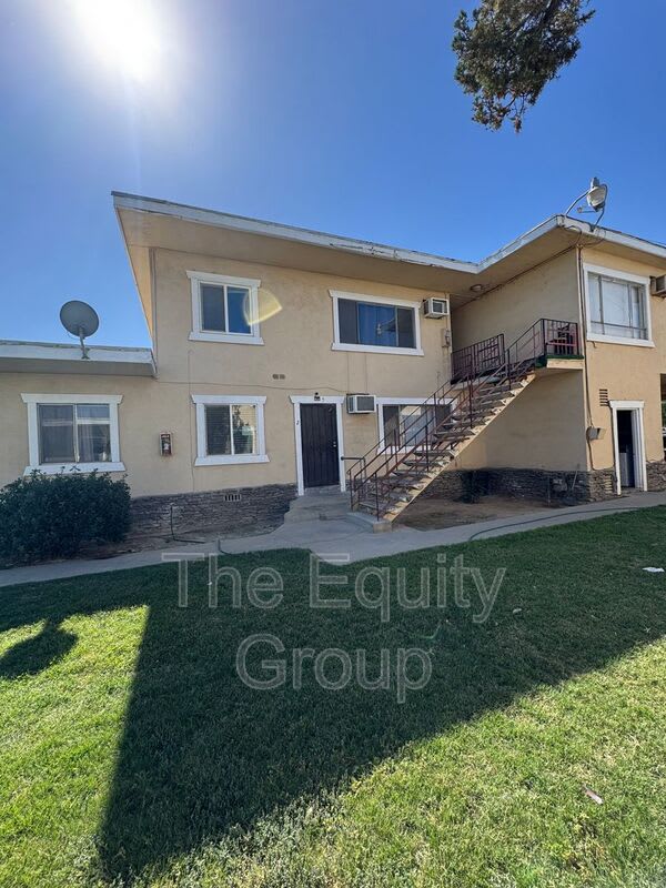 570 South Richmond Avenue