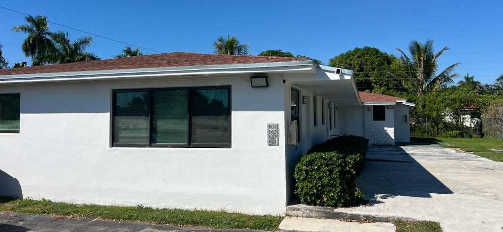 465 Northeast 139th Street - 461