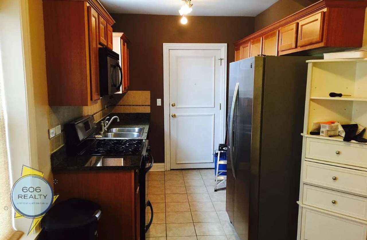 Portage Park neighborhood - 1 bedroom