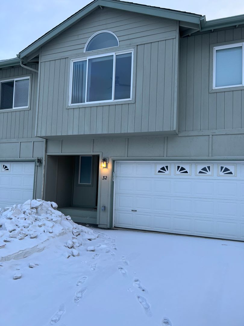 3 bedroom with an Office!!!!