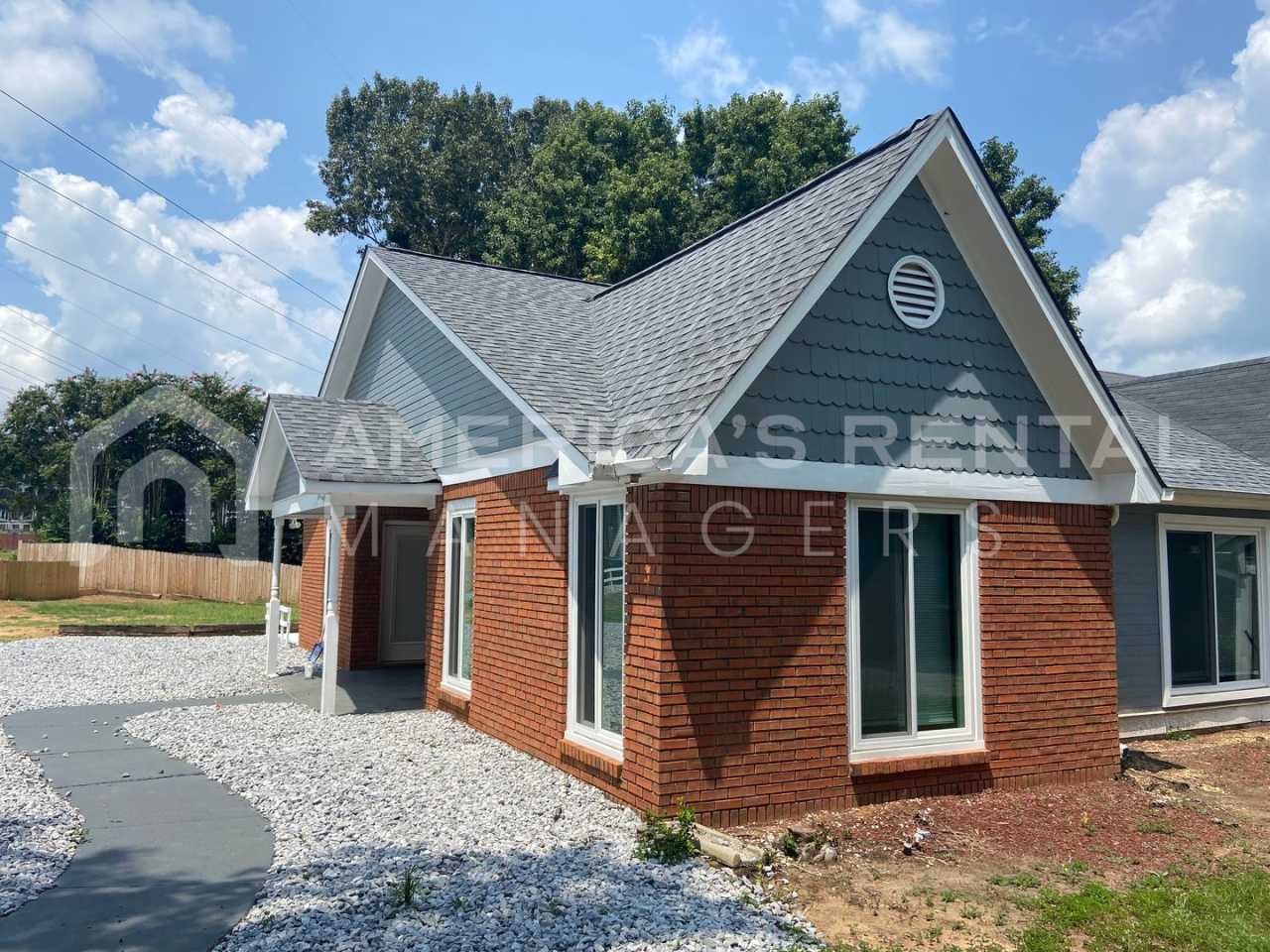 Home for rent in Pelham!!!