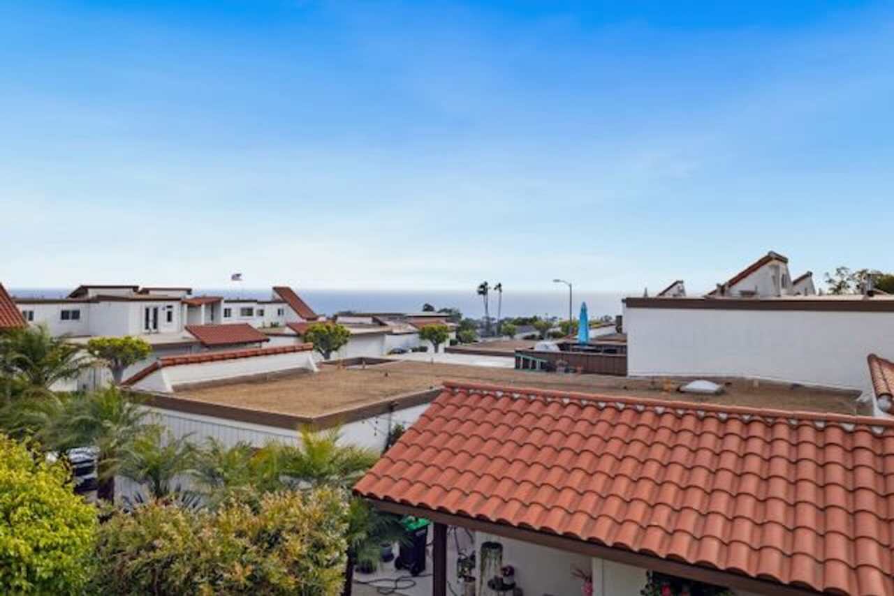 Ocean Hills Gem!