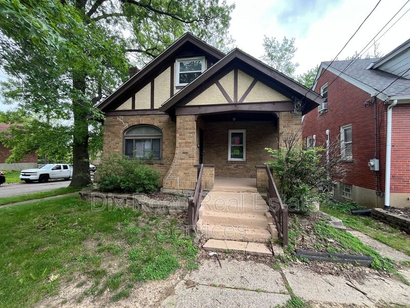 6620 Highland Avenue