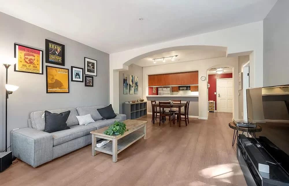 30 E Julian St # U98RC