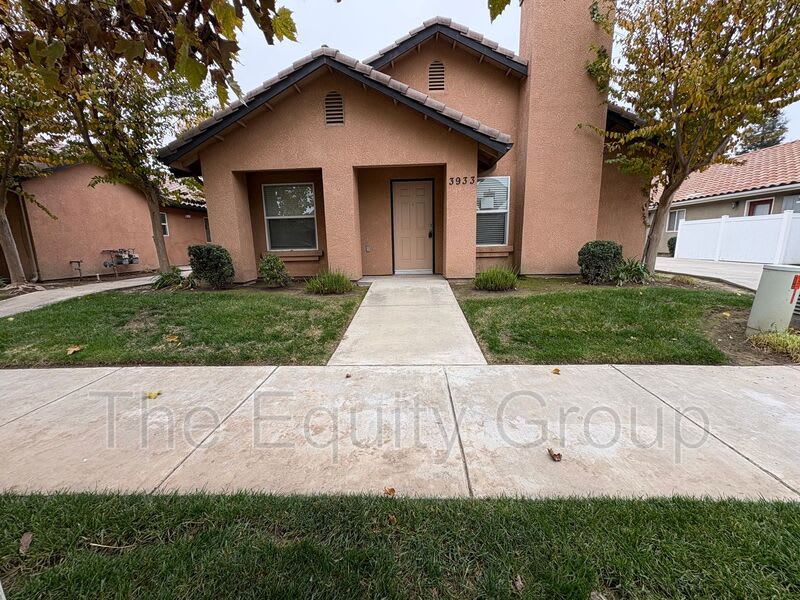 3933 West Cecil Avenue