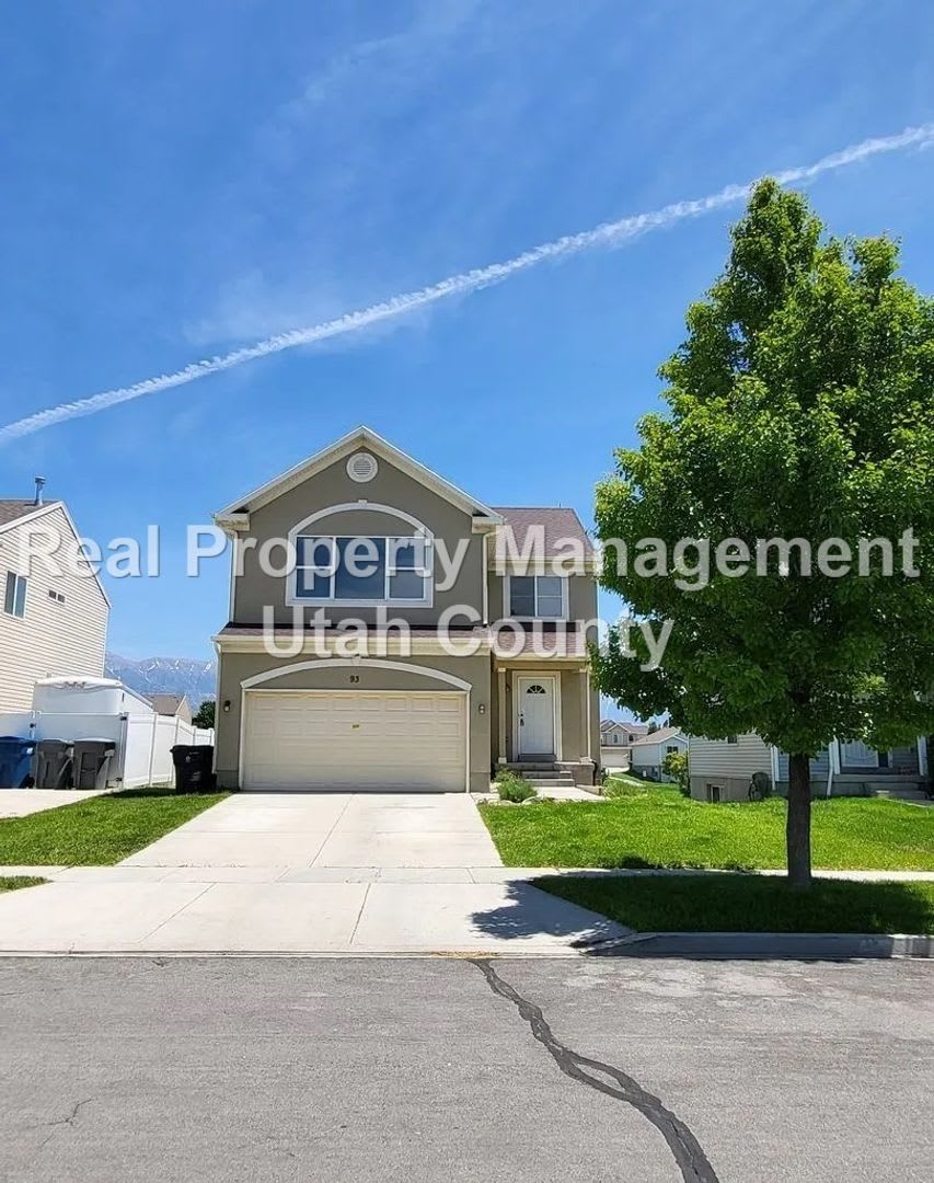 New Lower Price! 4 Bedroom Home in Saratoga Springs