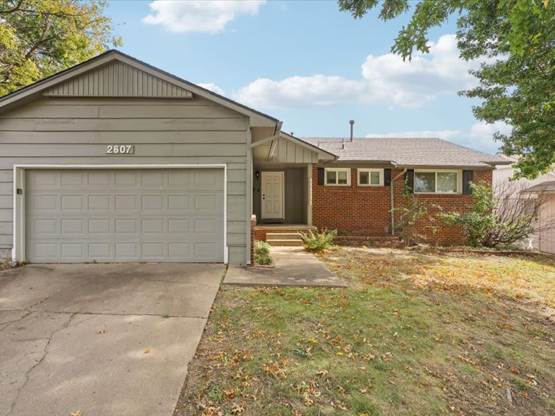 2607 S Maplewood Ave