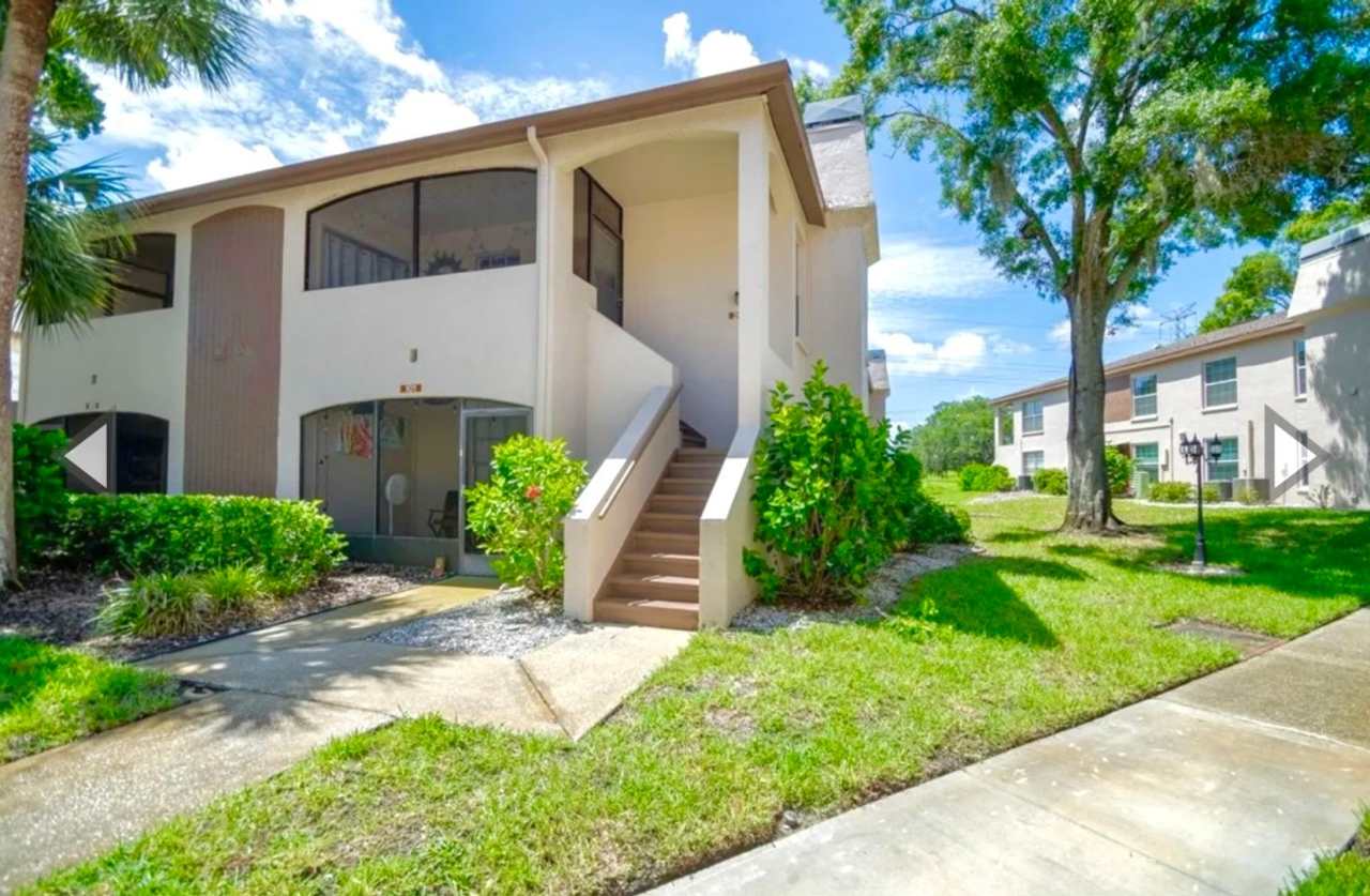 Upgraded 2BD/2BTH 2nd Floor Condo in Palm Harbor