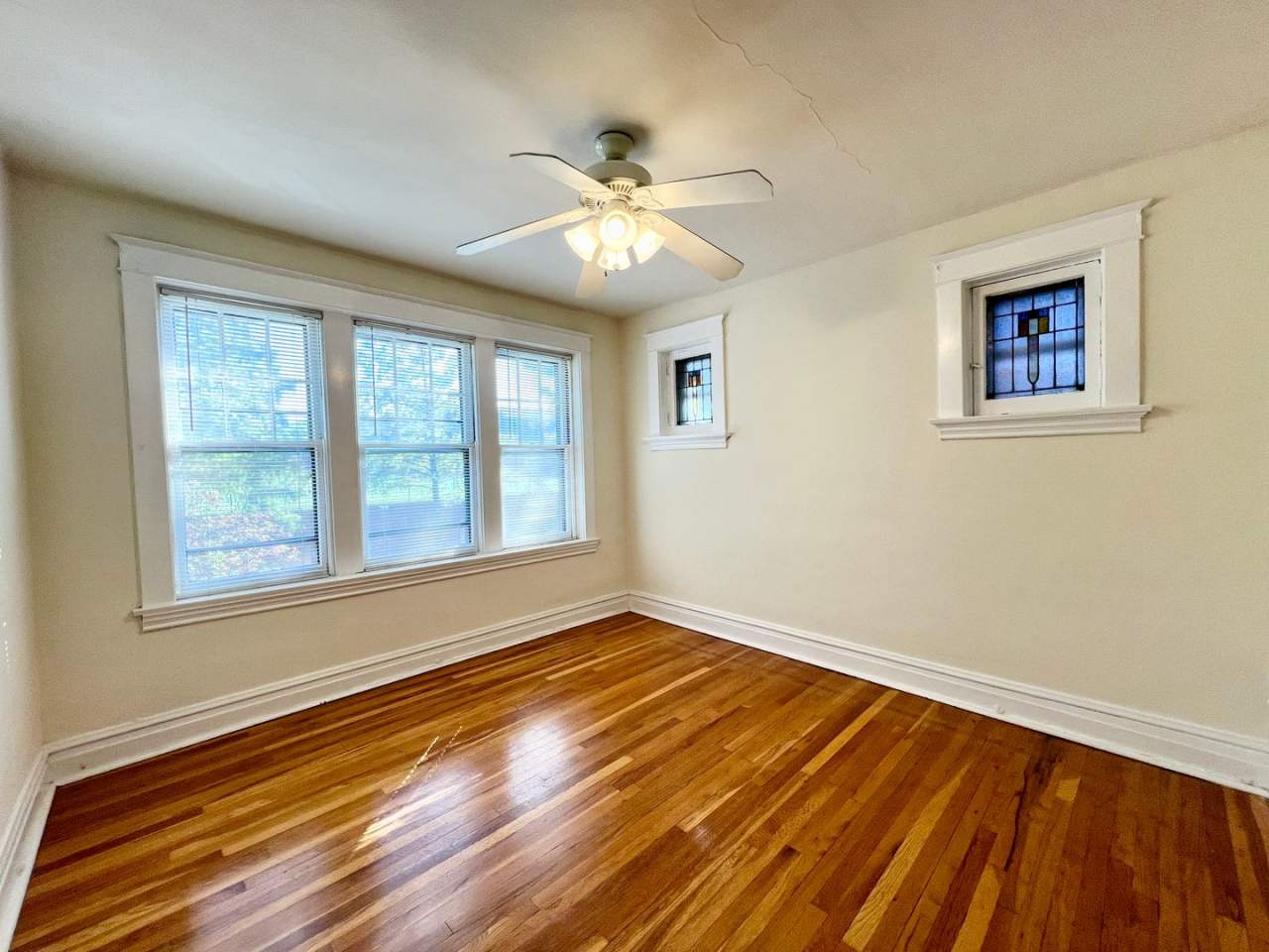 911 ST RITA AVENUE | CLAYTON 63105