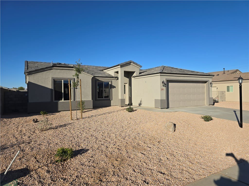 2951 E Colina Cerbat