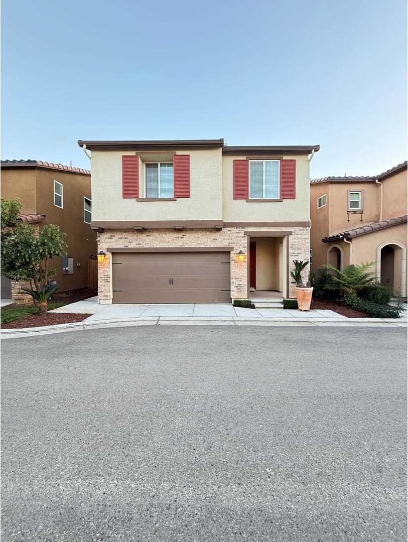 NEW PRICE – Turnkey Modern Riverstone Home | 3 Bed + Loft with Solar, Washer/Dryer  Custom Furnishings