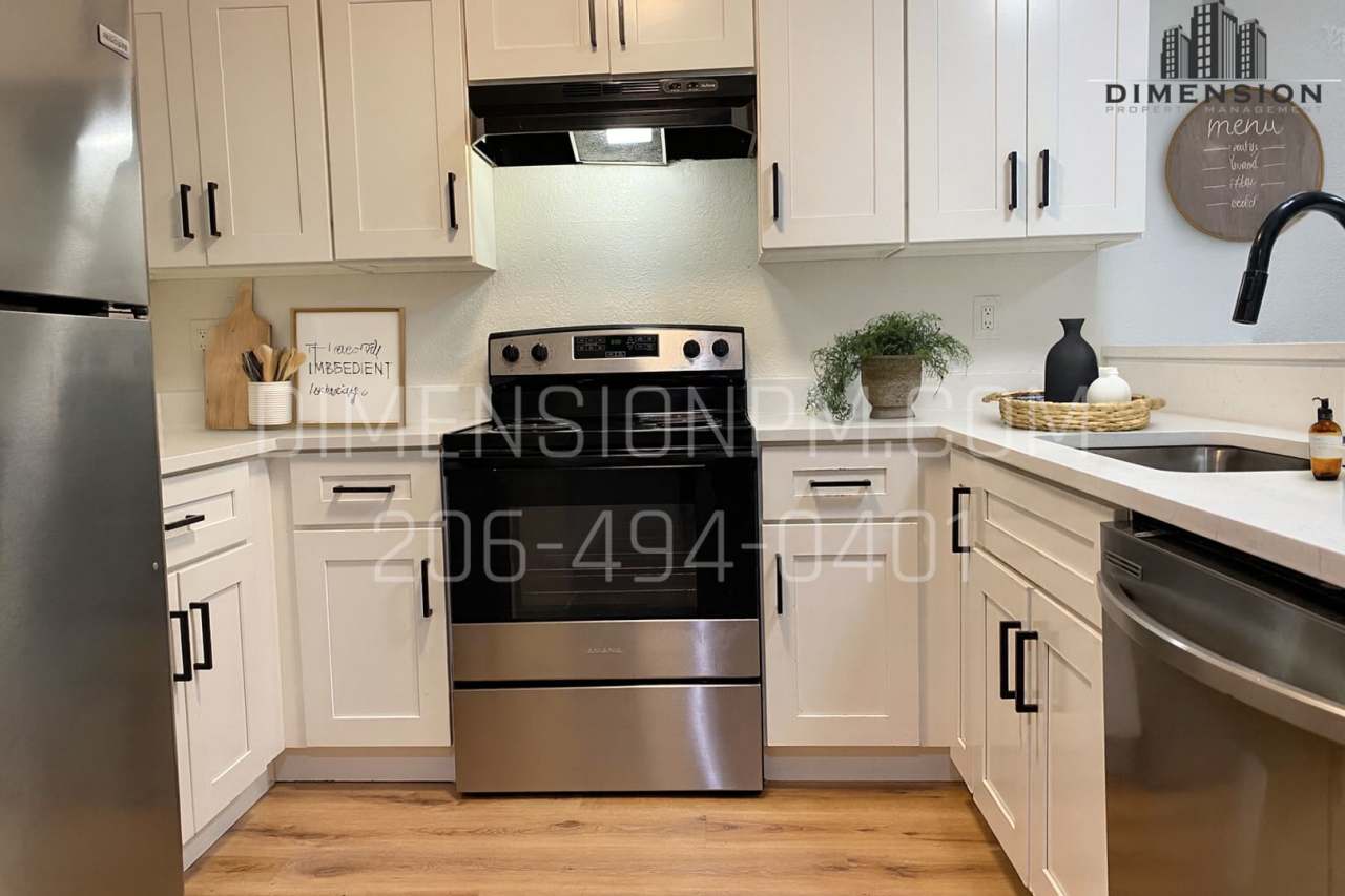 Easy to book Self Tours for this 2 bed/1 + bath condo in Kent off of Canyon Dr!