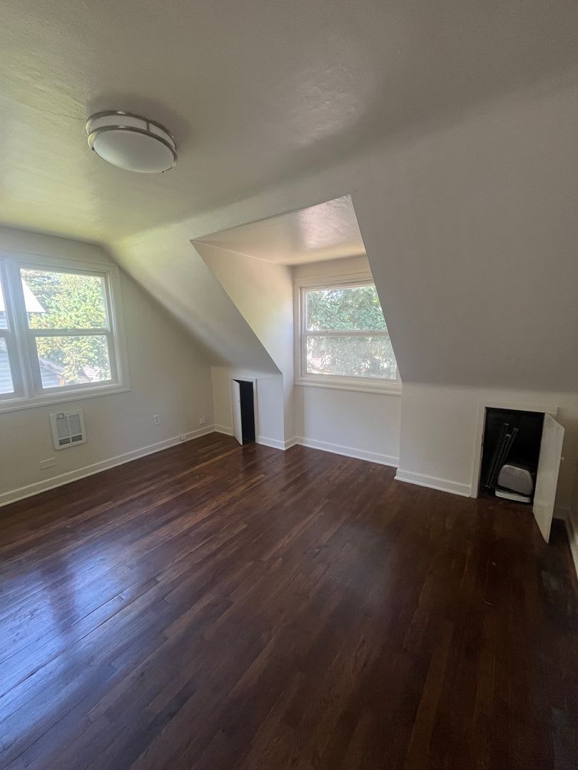 Studio Apartment in downtown Eugene