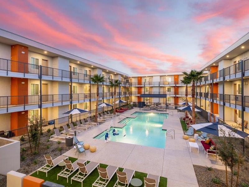 Maxwell at Cooley Station