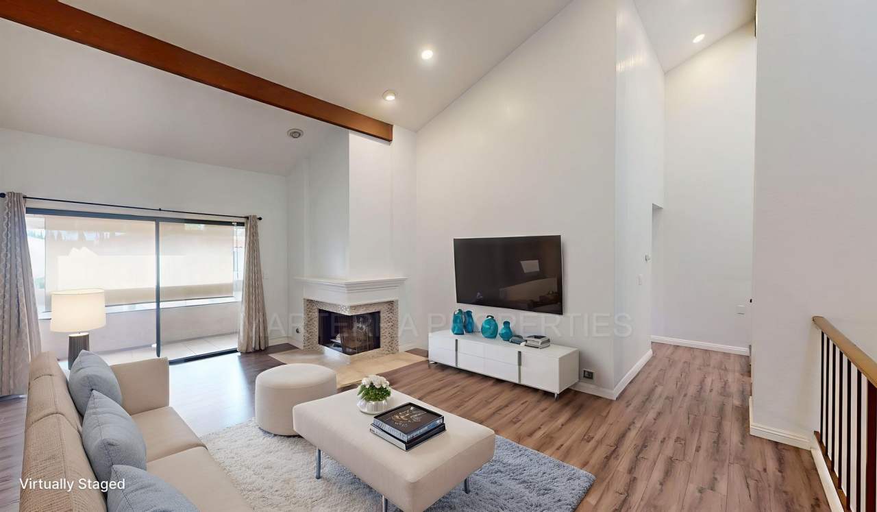 Beautiful 2 Bedroom Home in Costa Mesa