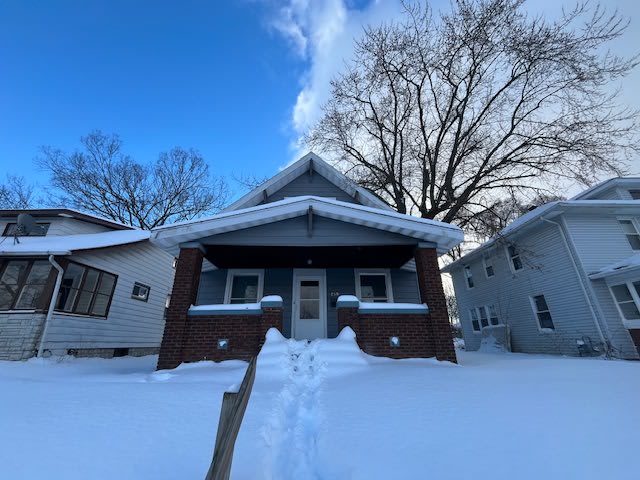 230 East Victoria Street