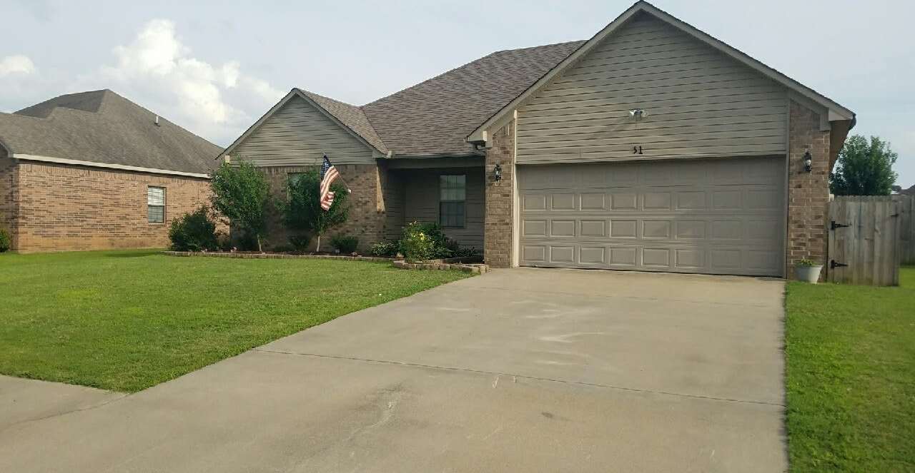 Contact Peggy 501 676 1758 Pets ok with approval