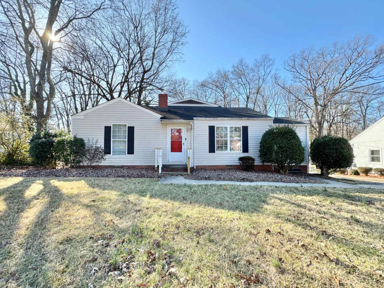 Spacious 4 Bedroom Located in Garden Homes