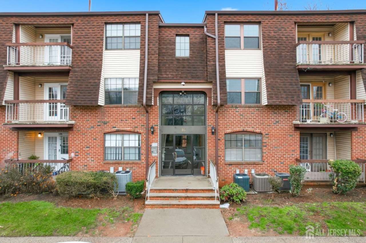 1610 Green Hollow Drive