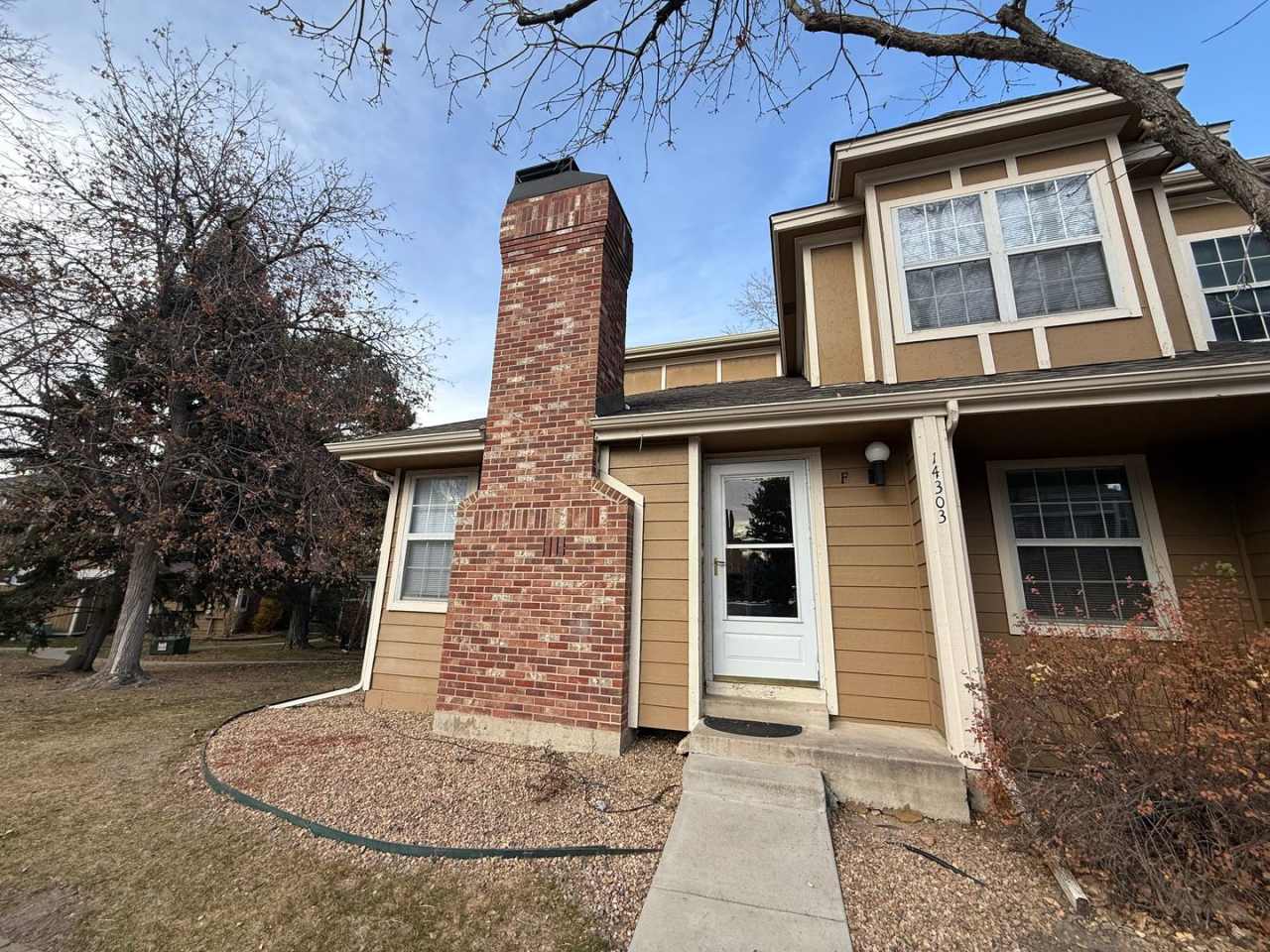 Spacious Aurora Townhome