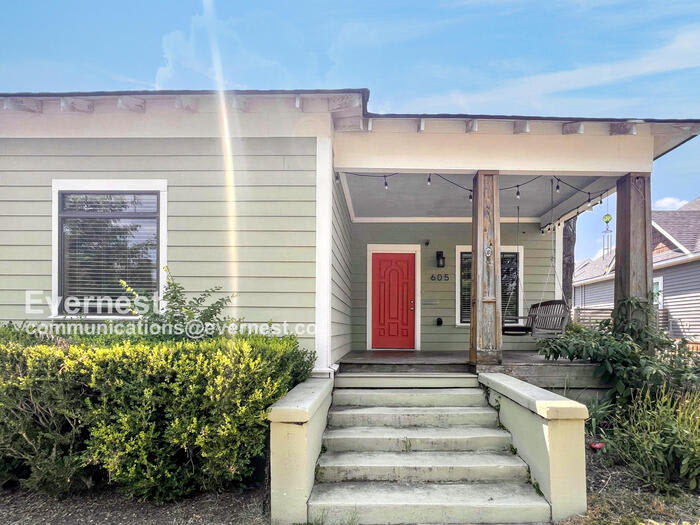 605 East 16th Street