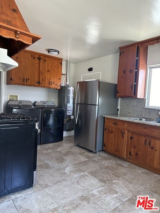 22525 Del Valle St unit: C