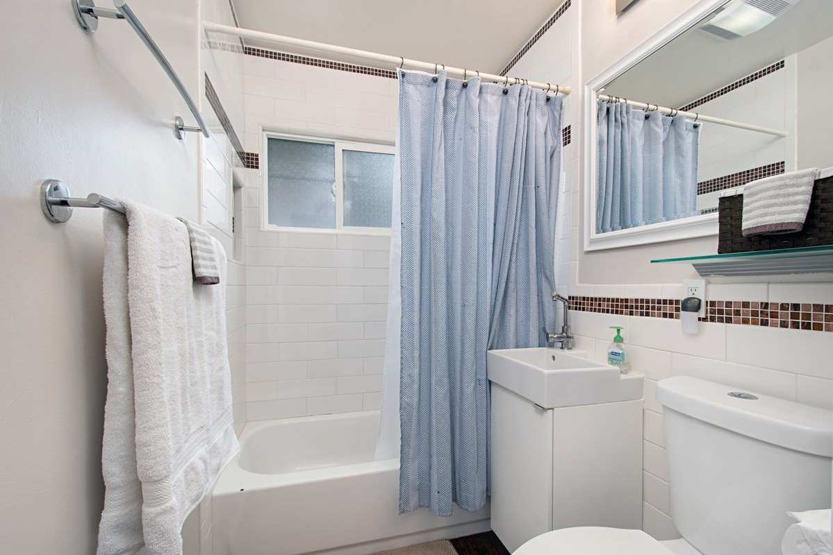 1057 Grand Ave - 1057