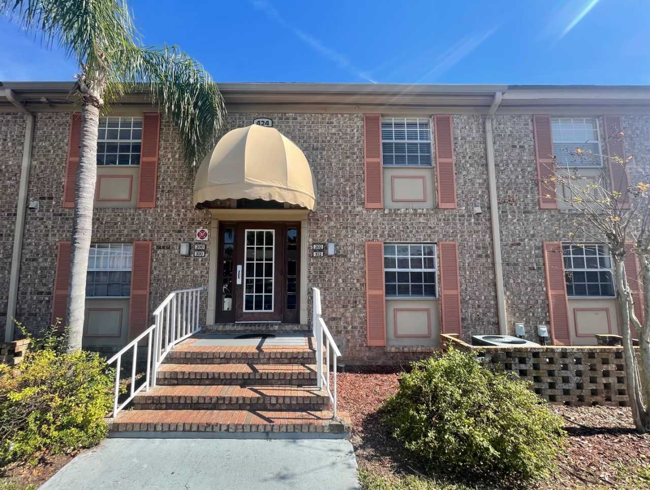 First Floor 2 Bedroom, 2 Bath Condo in Maitland with Brand New W/D Now Included!