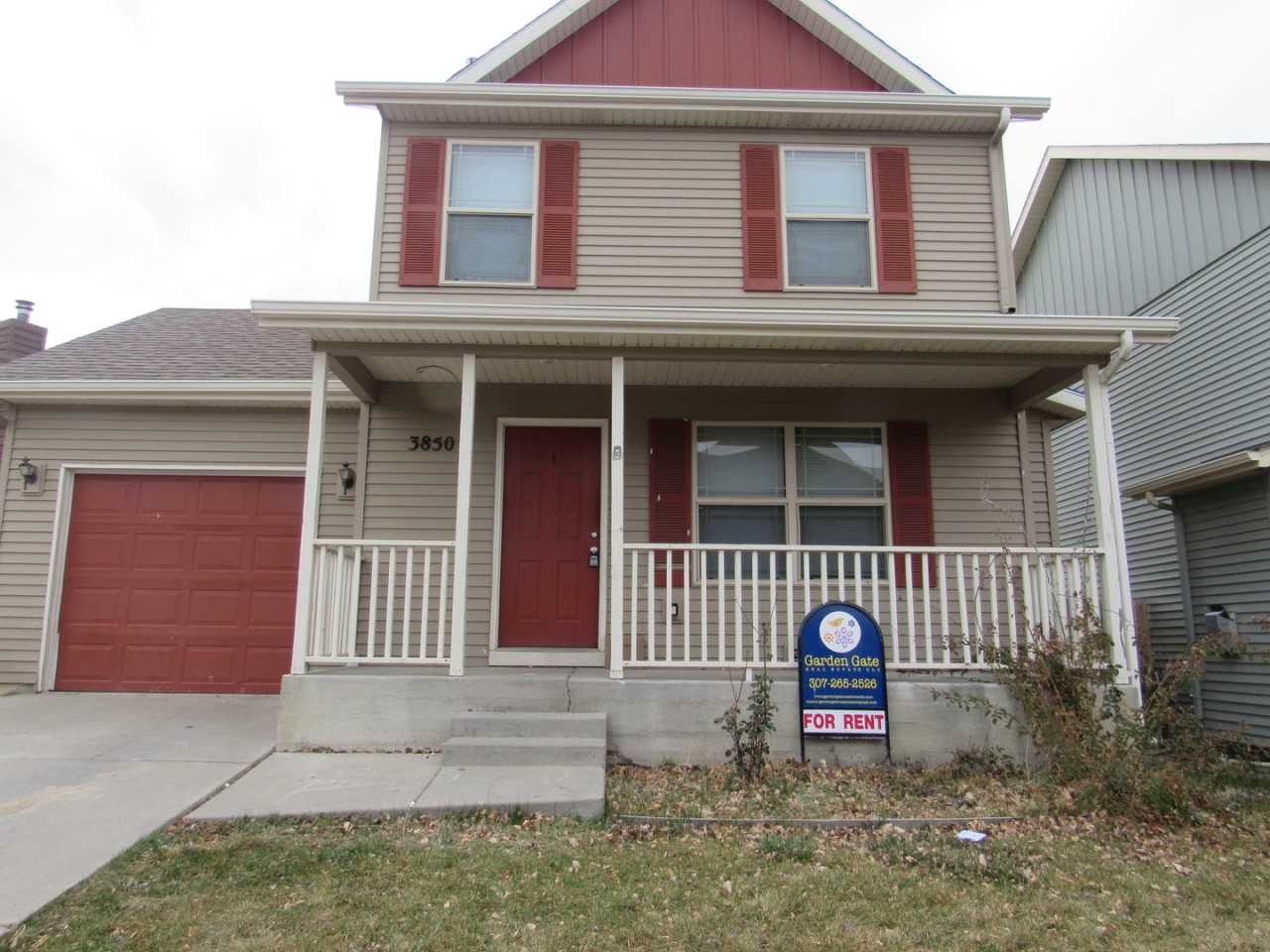 Charming 2 Story Doll House W/Unfinished Basement
