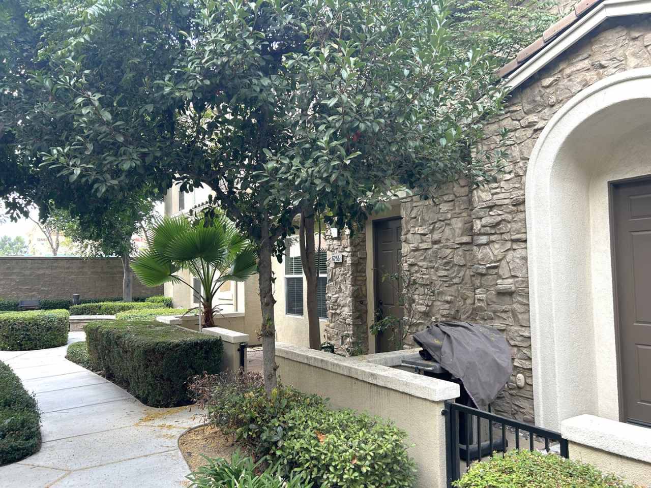 Isidora Lane Eastvale, Ca (3 bed, 2.5 bath)