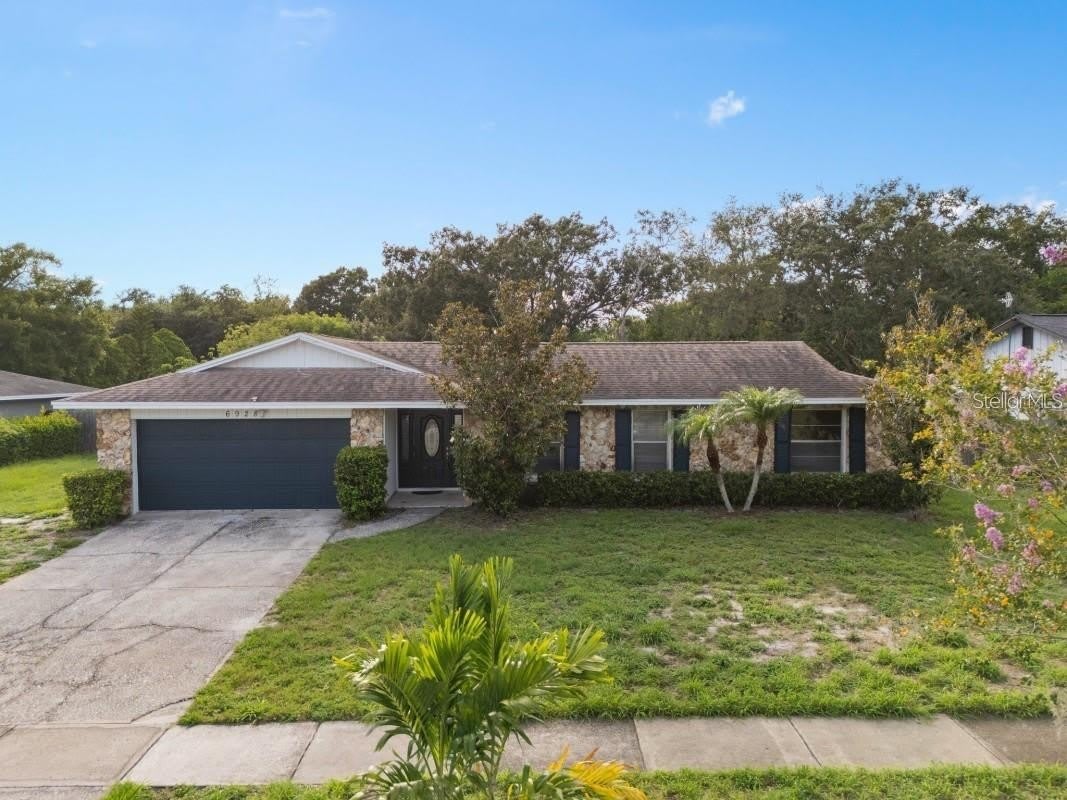 6928 SUGARBUSH DRIVE