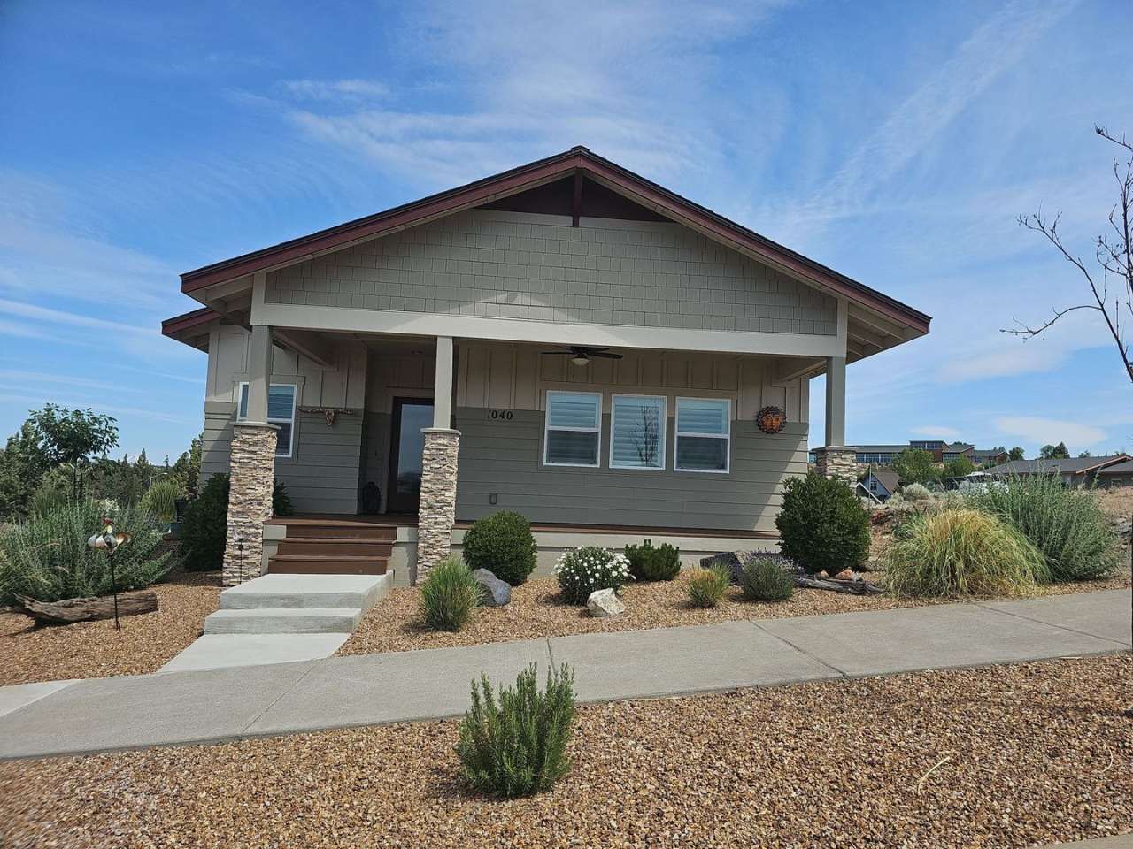 Home with Mountain View *Fully Furnished